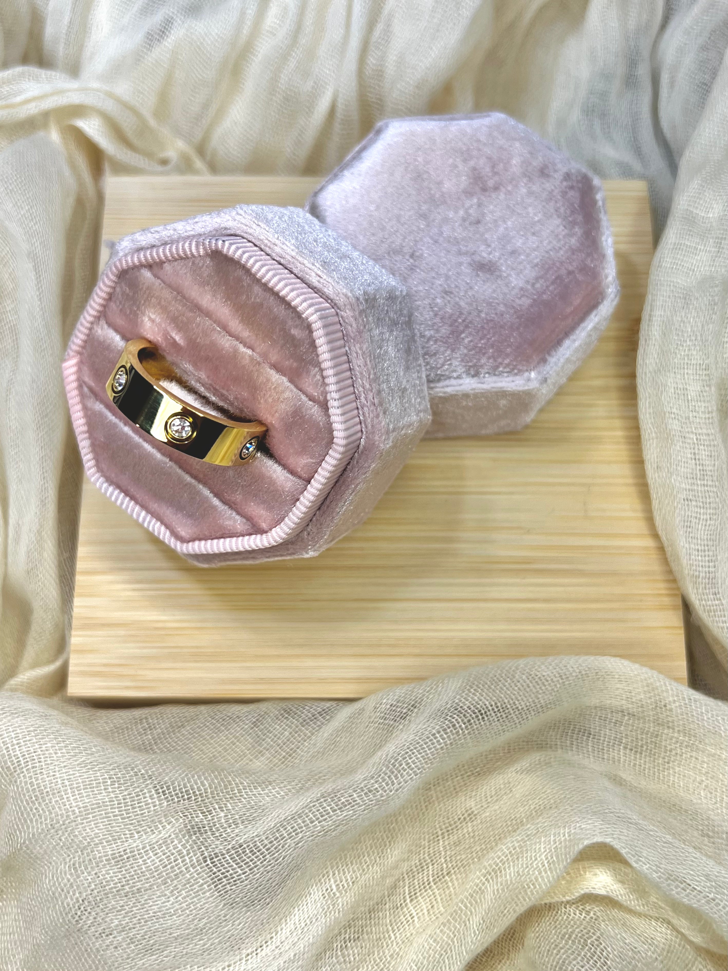 Love Ring